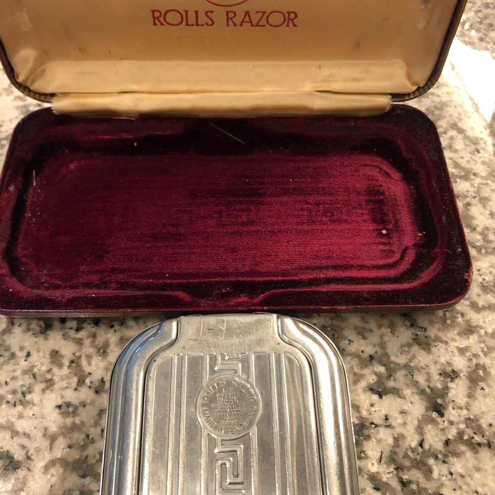 Antique Rolls Razor - Picture 3 of 10